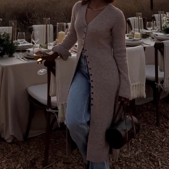 Commense Sweaters - Commense Elegant Cream long cardigan